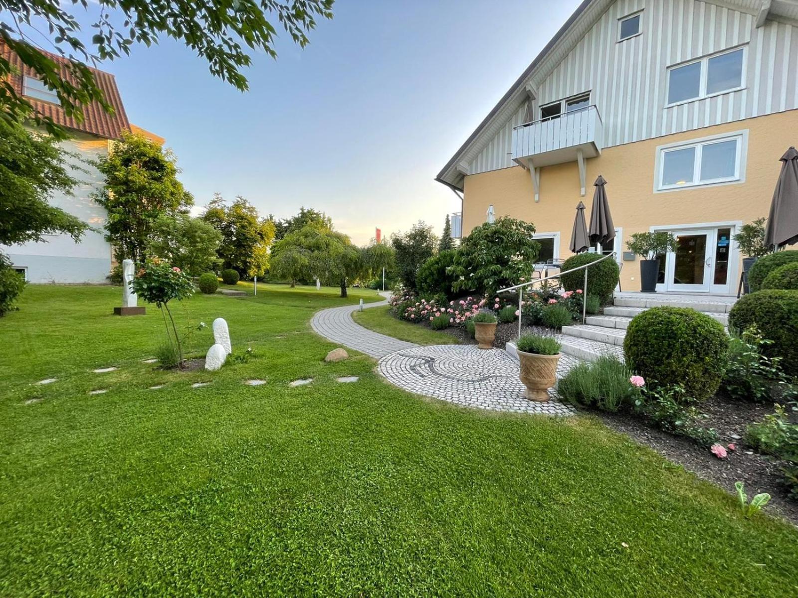 Hotel Gaestehaus Zuern Wasserburg Exterior photo